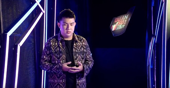 Đức Ph&uacute;c nhăn mặt, phản ứng gay gắt khi th&iacute; sinh nghĩ v&agrave;o showbiz cần ngoại h&igrave;nh đầu ti&ecirc;n - Ảnh 4.