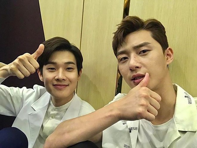 &Ocirc;m Park Min Young nhưng Park Seo Joon lại tơ tưởng đến người n&agrave;y khiến c&ocirc; ghen ph&aacute;t nghẹn - Ảnh 7.