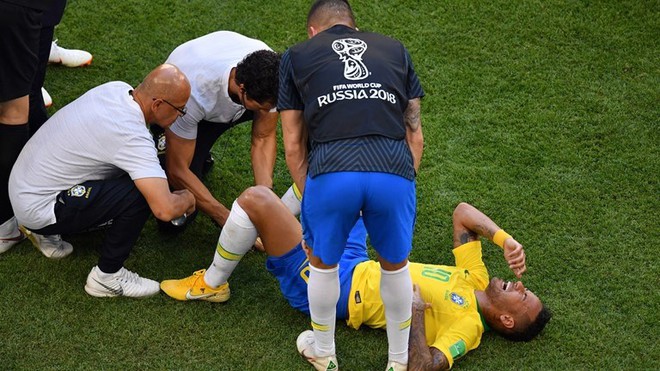 Neymar: Đó là hành động không đẹp, mục đích gây chấn thương cho tôi - Ảnh 1.
