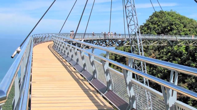 Bên cạnh cầu Vàng Đà Nẵng, còn có 5 cây cầu khác khiến cả thế giới thích thú vì thiết kế độc đáo, ấn tượng - Ảnh 15.