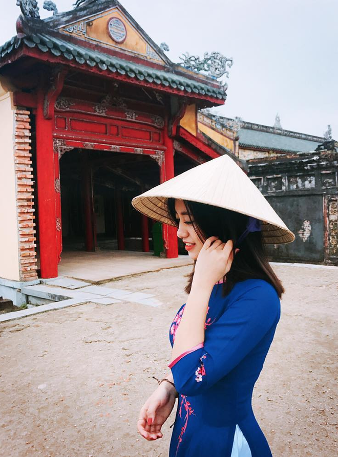 Cuộc sống của &ldquo;Chị ong v&agrave;ng&rdquo; nổi tiếng một thời, v&agrave;o đ&agrave;i truyền h&igrave;nh từ năm 15 tuổi giờ ra sao? - Ảnh 12.