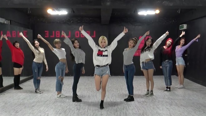 Top 10 video vũ đạo có lượt xem khủng nhất Kpop: Black Pink chiếm nửa, Big Bang sắp bị soán ngôi - Ảnh 4.