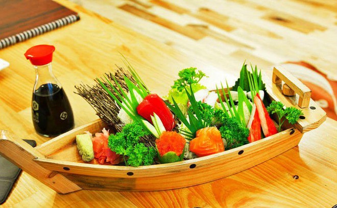 Sài Gòn không thiếu những quán sushi giá rẻ cho mấy ngày xẹp ví mà vẫn thèm ăn sang - Ảnh 8.