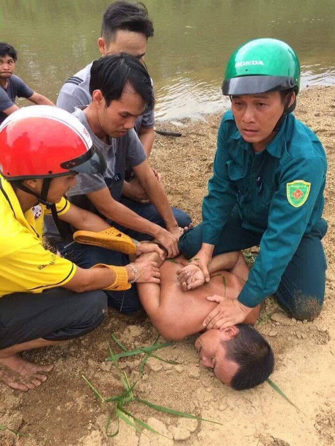 Hiện trường thảm án kinh hoàng 3 người tử vong nghi bị sát hại trong nghĩa địa ở Bình Định - Ảnh 5.