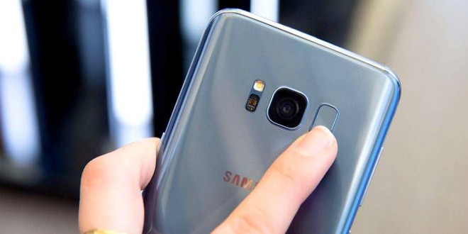 Samsung sẽ bắt đầu loại bỏ cảm biến v&acirc;n tay, giống như ai đ&oacute;? - Ảnh 2.