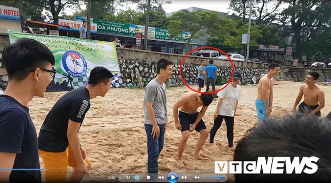 Xuống biển Đồ Sơn vui chơi, nữ du kh&aacute;ch bị kẻ gian lấy cắp v&iacute; tiền - Ảnh 1.