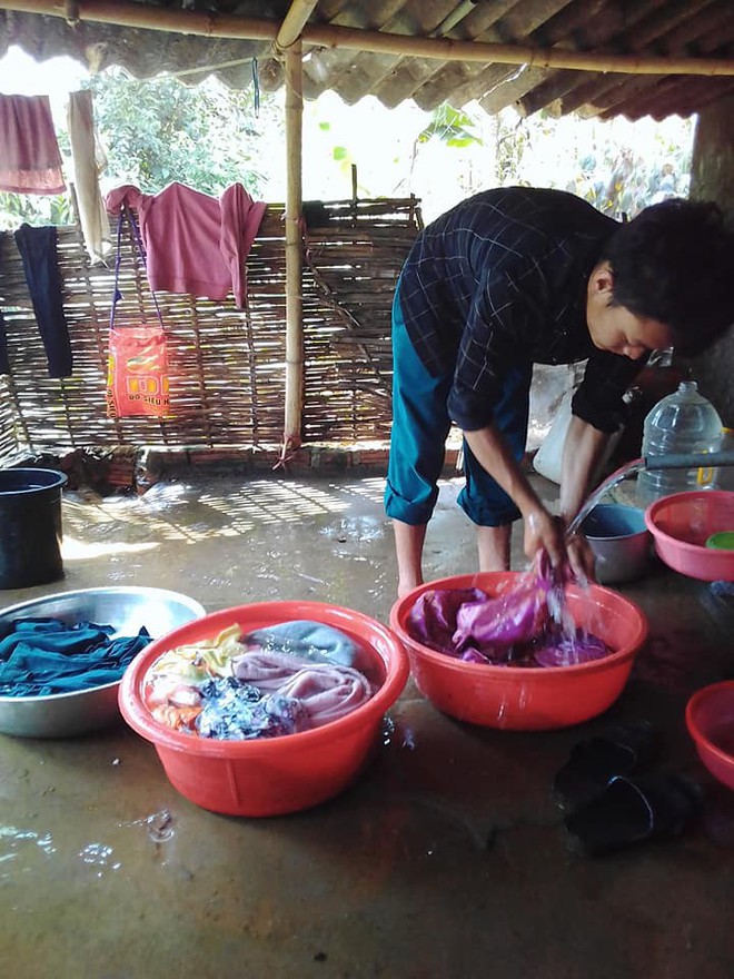 Chẳng phải hàng hiệu hay quà đắt tiền, những việc anh chồng này làm cho vợ trong 3 tháng cữ chính là niềm mơ ước của các chị em - Ảnh 2.