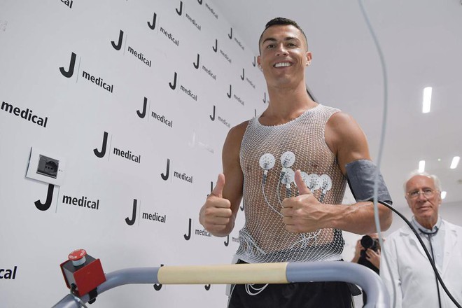 Phát hiện đáng kinh ngạc về cơ thể Ronaldo sau buổi kiểm tra y tế ở Juventus - Ảnh 1.