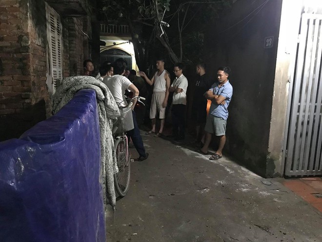 H&agrave; Nội: Con rể cũ đ&acirc;m bố vợ trọng thương rồi đổ xăng đốt nh&agrave; - Ảnh 3.