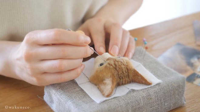 Chỉ bằng những sợi len, các nghệ nhân Nhật Bản đã tạo ra những chú mèo bông y chang ngoài đời - Ảnh 2.