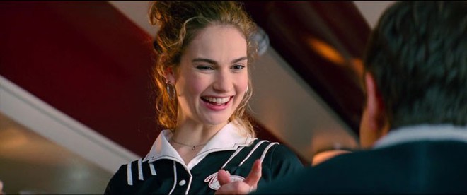 7 vai diễn chứng tỏ khả năng biến hóa khôn lường của nàng “Lọ Lem” Lily James - Ảnh 11.