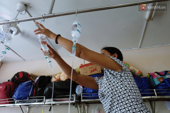 Ph&ograve;ng 301 viện ung bướu: Căn nh&agrave; thứ 2 của những đứa trẻ trọc đầu v&agrave; những người mẹ kh&ocirc;ng t&ecirc;n - Ảnh 8.