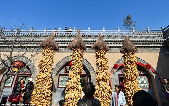 Ng&ocirc;i l&agrave;ng cổ kỳ lạ khi to&agrave;n bộ người d&acirc;n sống dưới l&ograve;ng đất - Ảnh 15.