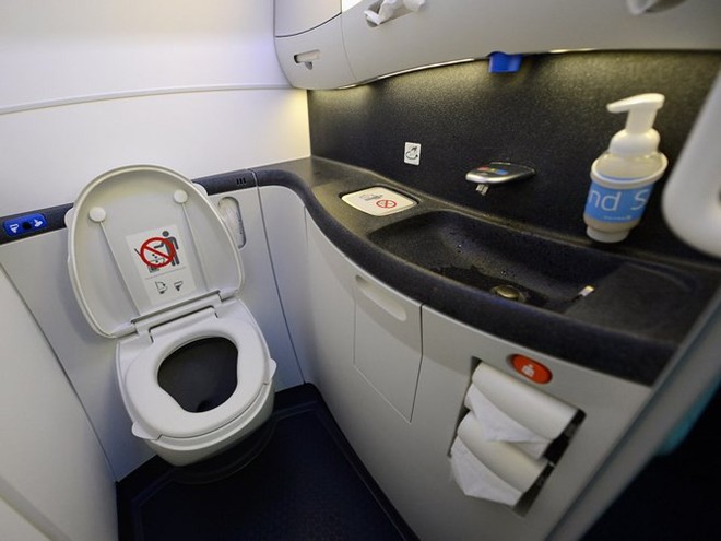 H&igrave;nh ảnh cho thấy những đổi thay trong c&aacute;c chuyến bay xưa v&agrave; nay - Ảnh 29.