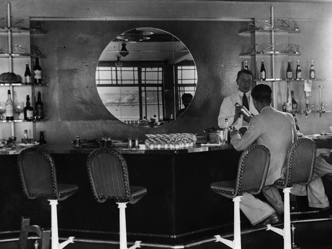 H&igrave;nh ảnh cho thấy những đổi thay trong c&aacute;c chuyến bay xưa v&agrave; nay - Ảnh 8.