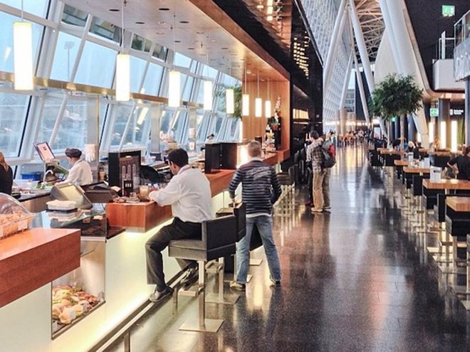 H&igrave;nh ảnh cho thấy những đổi thay trong c&aacute;c chuyến bay xưa v&agrave; nay - Ảnh 9.