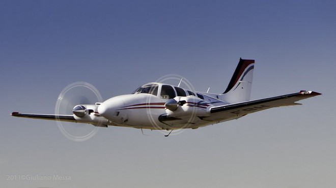 Máy bay chở Bộ trưởng Paraguay biến mất bí ẩn - Ảnh 1.