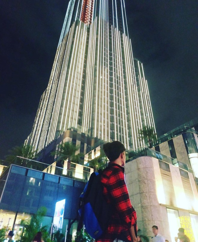 Một ng&agrave;y sau khi Landmark 81 khai trương TTTM, giới trẻ S&agrave;i G&ograve;n đ&atilde; ầm ầm khoe ảnh sống ảo - Ảnh 25.