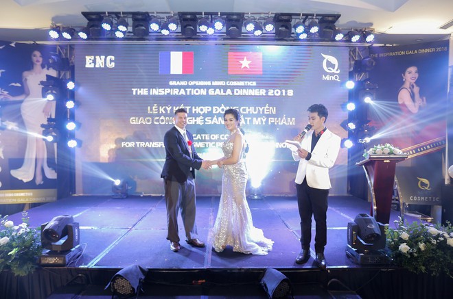 Kh&ocirc;ng hẹn m&agrave; gặp, Bảo Anh - Đức Ph&uacute;c hội ngộ tại sự kiện của MinQ Cosmetics - Ảnh 1.