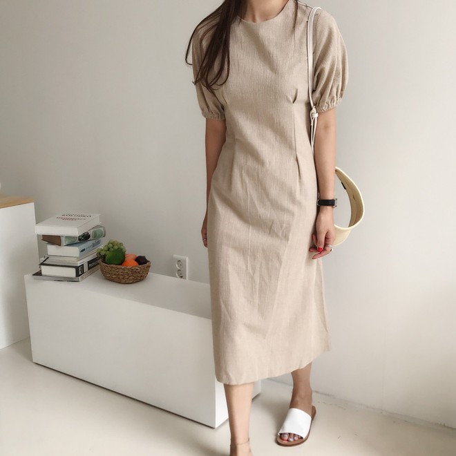 Suốt mấy th&aacute;ng h&egrave;, đi đến đ&acirc;u cũng bắt gặp c&aacute;c c&ocirc; n&agrave;ng l&agrave;m điệu với 4 kiểu v&aacute;y liền n&agrave;y - Ảnh 20.