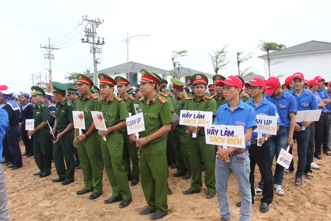 Lễ ra quân Chiến dịch Hãy làm sạch biển năm 2018 - Ảnh 1.