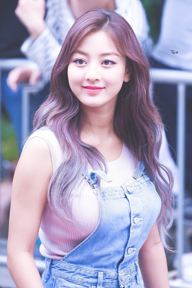 Chuyện chẳng ai ngờ: Th&agrave;nh vi&ecirc;n từng k&eacute;m sắc nhất TWICE nay lại đẹp v&agrave; sexy như T&acirc;y, vượt mặt mỹ nh&acirc;n c&ugrave;ng nh&oacute;m - Ảnh 4.
