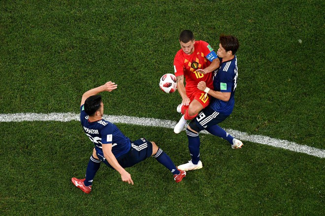 Cầu thủ Bỉ ăn mừng như vừa vô địch World Cup 2018 sau chiến thắng đau tim trước Nhật Bản - Ảnh 2.