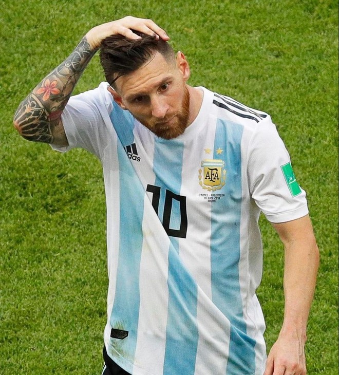 Hết nhảy sông, thêm fan Messi đóng cửa tự vẫn - Ảnh 1.