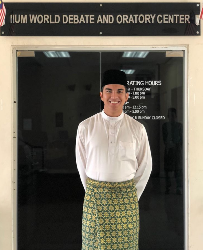 T&acirc;n bộ trưởng trẻ nhất Malaysia: Sinh năm 1992, nụ cười thuộc h&agrave;ng cực phẩm - Ảnh 7.