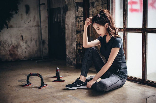 Đ&acirc;y l&agrave; những nguy&ecirc;n nh&acirc;n kh&ocirc;ng ngờ khiến con g&aacute;i đột nhi&ecirc;n bị mất kinh - Ảnh 4.
