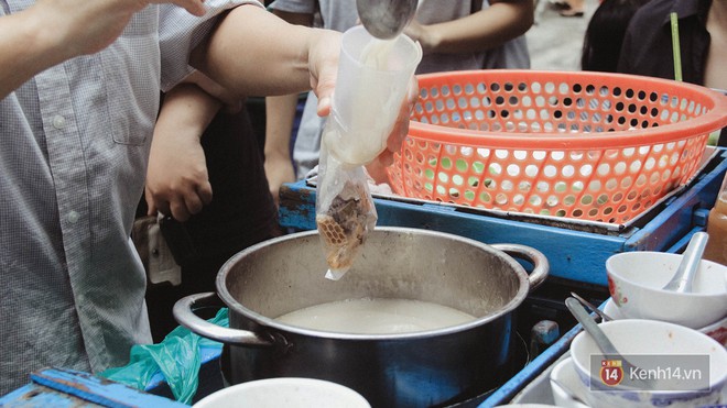 Hàng phá lấu cốt dừa hiếm có ở Sài Gòn: béo ngọt tự nhiên mà không hề dùng chất tạo màu - Ảnh 6.