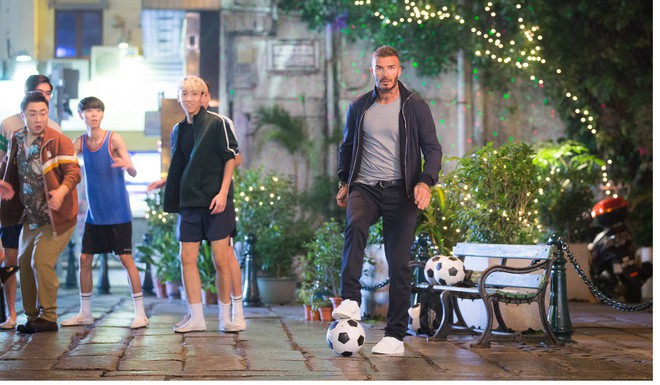 Đóng quảng cáo bánh trứng Macau, David Beckham bị ném đá tới tấp vì nói sai tiếng địa phương - Ảnh 2.