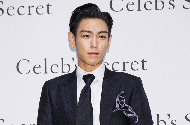 Hình ảnh T.O.P (Big Bang) dọn rác tưởng đáng thương nhưng bị ném đá thậm tệ vì một lý do - Ảnh 2.