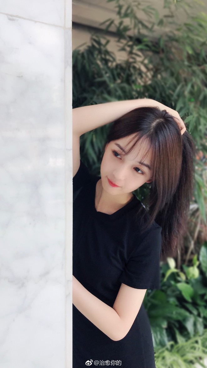 Nhan sắc của c&ocirc; bạn t&acirc;n sinh vi&ecirc;n Học vi&ecirc;̣n Đi&ecirc;̣n ảnh Bắc Kinh: Chỉ c&acirc;̀n mặc đ&ocirc;̀ng phục th&ocirc;i là đủ làm say đắm lòng người r&ocirc;̀i - Ảnh 12.