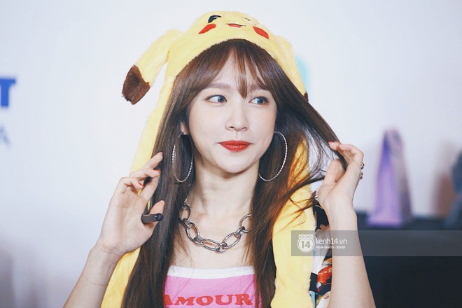 Fansign đầu tiên của EXID, The Boyz tại Việt Nam: Hani đẹp xứng danh nữ thần, dàn mỹ nam mỹ nữ cười thả ga với fan - Ảnh 13.