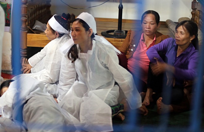 Vụ ch&uacute; rể v&agrave; 12 người th&acirc;n trong đo&agrave;n rước d&acirc;u tử vong v&igrave; tai nạn: Những đứa trẻ bỗng chốc... mồ c&ocirc;i - Ảnh 5.