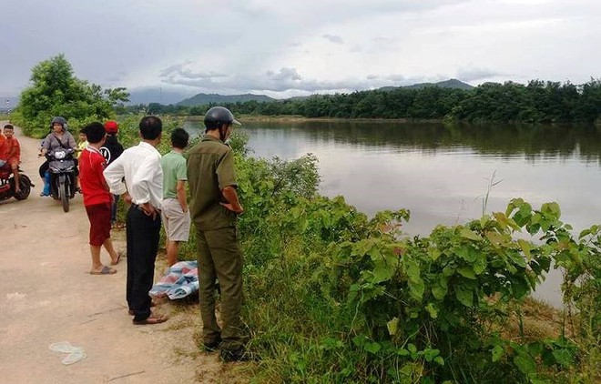 H&agrave; Tĩnh: Ph&aacute;t hiện thi thể người phụ nữ tr&ocirc;i tr&ecirc;n s&ocirc;ng La - Ảnh 1.