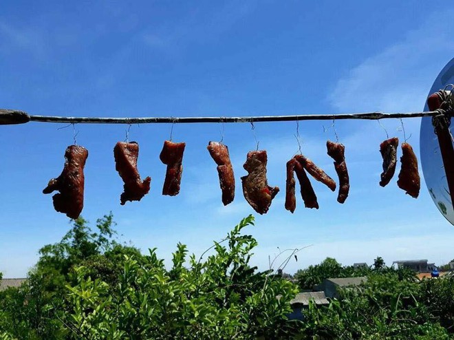 Trời nóng như đổ lửa, cư dân mạng tranh thủ làm món thịt lợn nhiều nắng để có đồ nhậu xem World Cup - Ảnh 7.