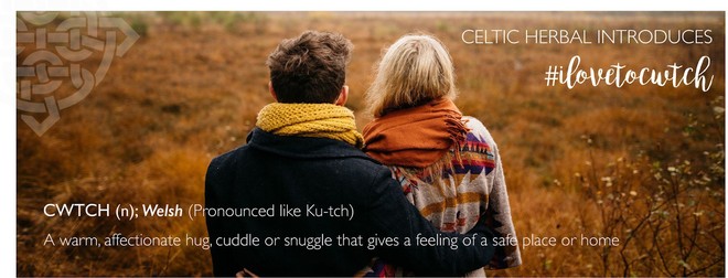 Cwtch: Một từ mới đang g&acirc;y &ldquo;b&atilde;o&rdquo; trong giới trẻ Ch&acirc;u &Acirc;u v&agrave; c&acirc;u chuyện cảm động đằng sau n&oacute; - Ảnh 1.