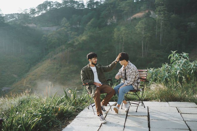C&oacute; một Đ&agrave; Lạt ch&ecirc;nh v&ecirc;nh hơn chữ t&igrave;nh trong bộ ảnh đẹp như mơ của 2 ch&agrave;ng trai - Ảnh 3.