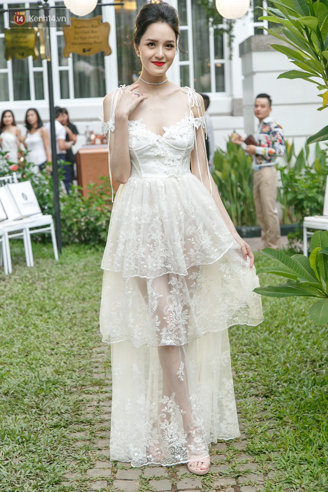 Hoa hậu Mỹ Linh mũm mĩm, Salim biến hình không thể nhận ra trên thảm đỏ của NTK Adrian Anh Tuấn - Ảnh 6.