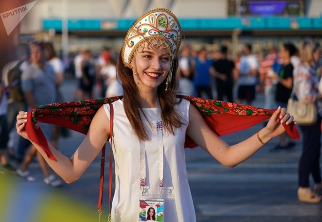 Ảnh: Những chiếc mũ Kokoshnik Nga tô điểm khán đài mùa World Cup - Ảnh 17.