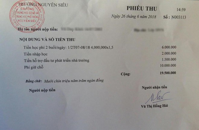 Th&ecirc;m một trường kh&ocirc;ng trả lại ph&iacute; giữ chỗ 10 triệu v&igrave; l&yacute; do đ&oacute; l&agrave; quy định từ đầu, phụ huynh buộc phải nghe theo - Ảnh 2.