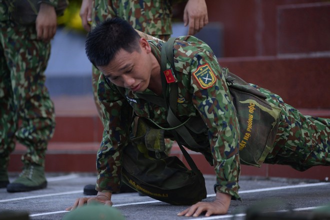 Sao nhập ngũ: Mr. Cần Trô hoang mang khi được yêu cầu diễn hài trong ngày đầu nhập ngũ - Ảnh 6.