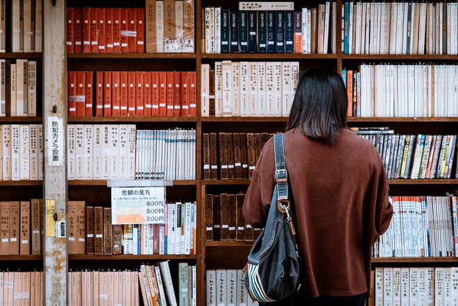 Đều th&agrave;nh c&ocirc;ng hơn người nhưng quan điểm kh&aacute;c nhau về trường đại học của c&aacute;c tỷ ph&uacute; sẽ l&agrave;m bạn bất ngờ - Ảnh 3.