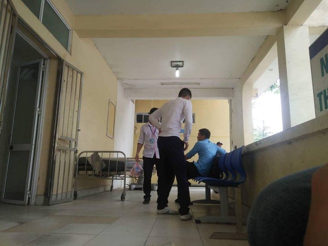 Hà Nội: Cả trăm học viên đau bụng nhập viện sau bữa ăn nghi ngộ độc - Ảnh 6.