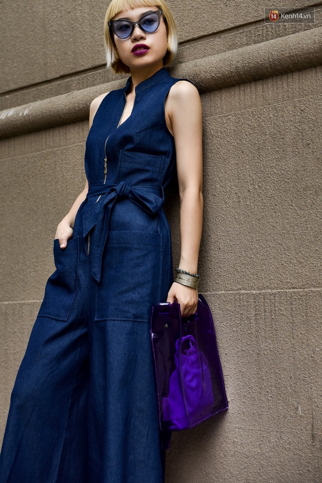 Street style 2 miền: miền Nam vẫn bị &aacute;m ảnh với waist bag, miền Bắc điểm danh đủ phong c&aacute;ch đặc sắc - Ảnh 16.