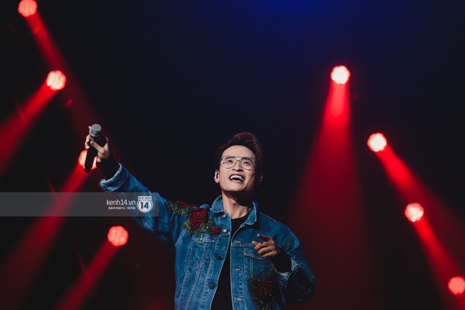 Ch&ugrave;m ảnh đẹp nhất trong show H&agrave;n-Việt: WINNER, Jung Hae In, Noo Phước Thịnh c&ugrave;ng d&agrave;n nghệ sĩ Việt để lại chuỗi cảm x&uacute;c vỡ &ograve;a - Ảnh 31.