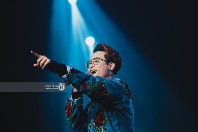 Ch&ugrave;m ảnh đẹp nhất trong show H&agrave;n-Việt: WINNER, Jung Hae In, Noo Phước Thịnh c&ugrave;ng d&agrave;n nghệ sĩ Việt để lại chuỗi cảm x&uacute;c vỡ &ograve;a - Ảnh 37.