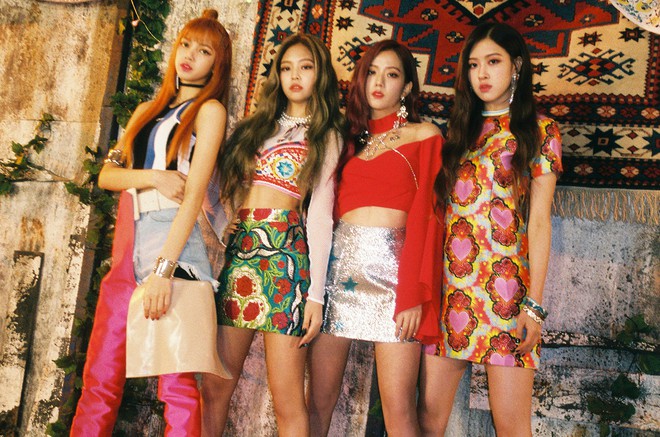 Căng đét khét lẹt: MOMOLAND Nancy lườm BLACKPINK, ánh mắt như dao cau khoét vào mỏm đá - Ảnh 4.